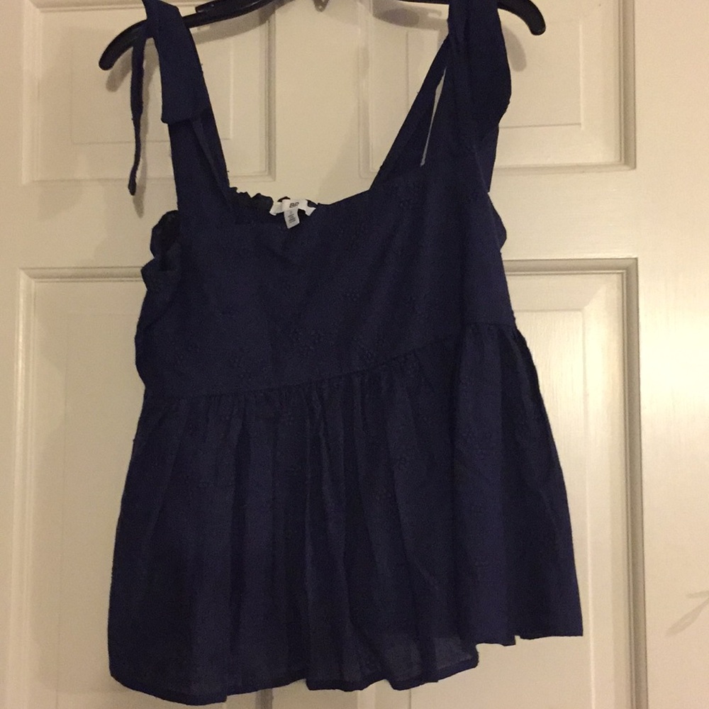 cute flowy tank perfect for hot summer days
